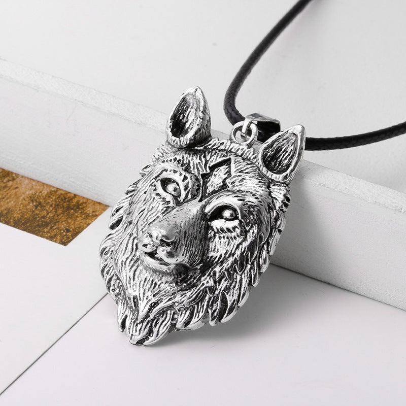 European And American Retro Animal Totem Necklace